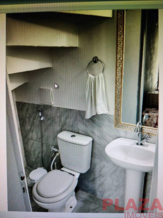 Imagem Casa de Condomínio com 2 Quartos à Venda, 55 m² em Ariribá - Balneário Camboriú