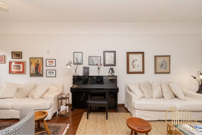 Imagem Casa com 4 Quartos à Venda, 300 m² em Moema - São Paulo Imagem Casa com 4 Quartos à Venda, 300 m² em Moema - São Paulo