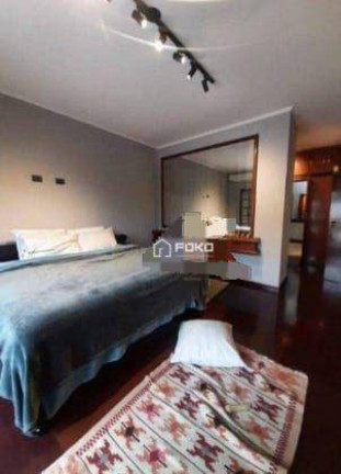 Imagem Sobrado com 5 Quartos à Venda ou Locação, 500 m² em Vila Galvão - Guarulhos Imagem Sobrado com 5 Quartos à Venda ou Locação, 500 m² em Vila Galvão - Guarulhos
