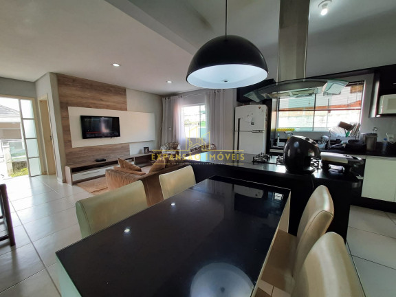 Imagem Casa com 3 Quartos à Venda, 185 m² em Pedra Branca - Palhoça Imagem Casa com 3 Quartos à Venda, 185 m² em Pedra Branca - Palhoça