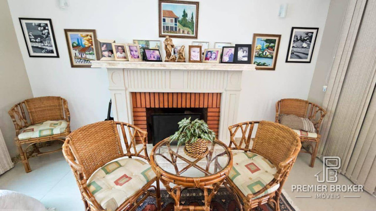 Imagem Casa com 3 Quartos à Venda, 240 m² em Bom Retiro - Teresópolis Imagem Casa com 3 Quartos à Venda, 240 m² em Bom Retiro - Teresópolis
