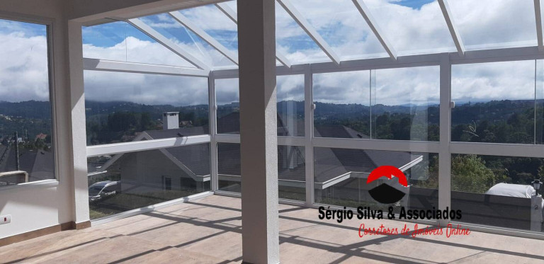 Imagem Casa com 3 Quartos à Venda, em Campos Do Jordão Imagem Casa com 3 Quartos à Venda, em Campos Do Jordão