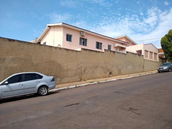 Imagem Casa com 4 Quartos à Venda, 330 m² em Centro - Jacarezinho Imagem Casa com 4 Quartos à Venda, 330 m² em Centro - Jacarezinho