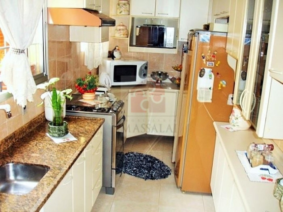 Imagem Casa com 4 Quartos à Venda, 224 m² em Santa Maria Goretti - Porto Alegre Imagem Casa com 4 Quartos à Venda, 224 m² em Santa Maria Goretti - Porto Alegre