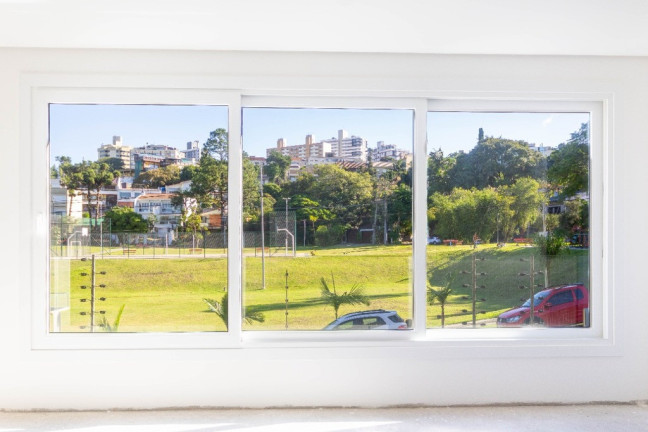 Imagem Apartamento com 3 Quartos à Venda, 245 m² em Três Figueiras - Porto Alegre