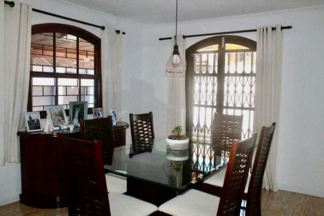 Imagem Casa com 3 Quartos à Venda, 364 m² em Campo Comprido - Curitiba Imagem Casa com 3 Quartos à Venda, 364 m² em Campo Comprido - Curitiba