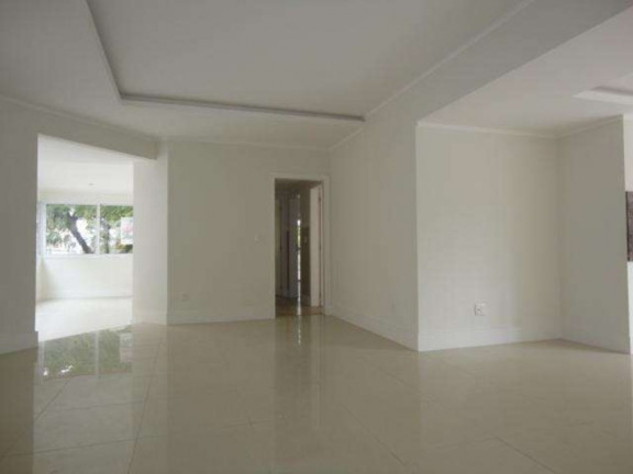 Imagem Apartamento com 3 Quartos à Venda, 144 m² em Higienópolis - Porto Alegre Imagem Apartamento com 3 Quartos à Venda, 144 m² em Higienópolis - Porto Alegre
