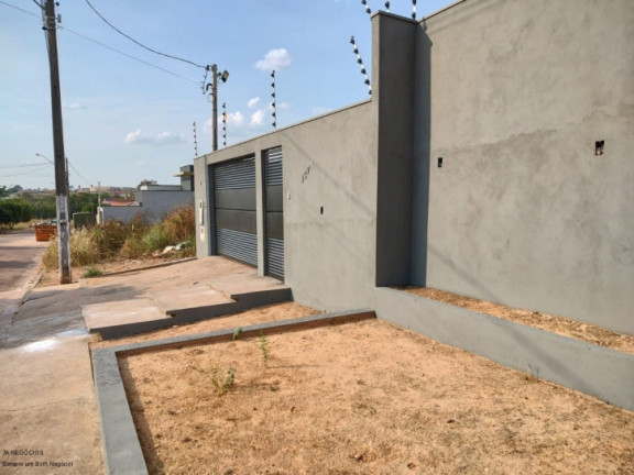 Imagem Casa com 3 Quartos à Venda, 300 m² em Vila Verde - Cacoal Imagem Casa com 3 Quartos à Venda, 300 m² em Vila Verde - Cacoal
