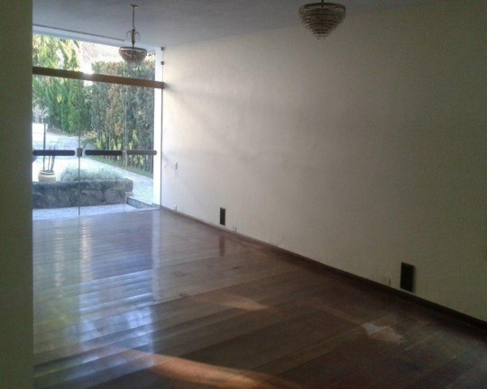 Imagem Sobrado com 4 Quartos à Venda, 945 m² em Interlagos - São Paulo Imagem Sobrado com 4 Quartos à Venda, 945 m² em Interlagos - São Paulo