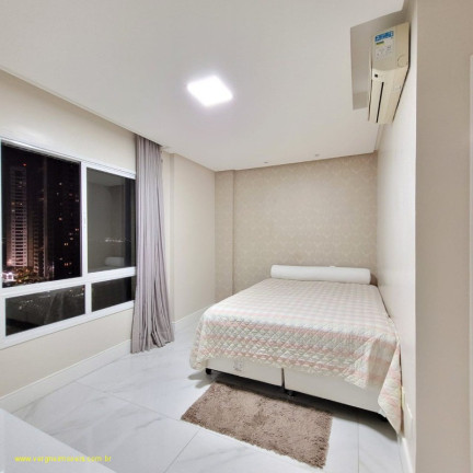 Imagem Imóvel com 3 Quartos à Venda, 110 m² em Patamares - Salvador Imagem Imóvel com 3 Quartos à Venda, 110 m² em Patamares - Salvador