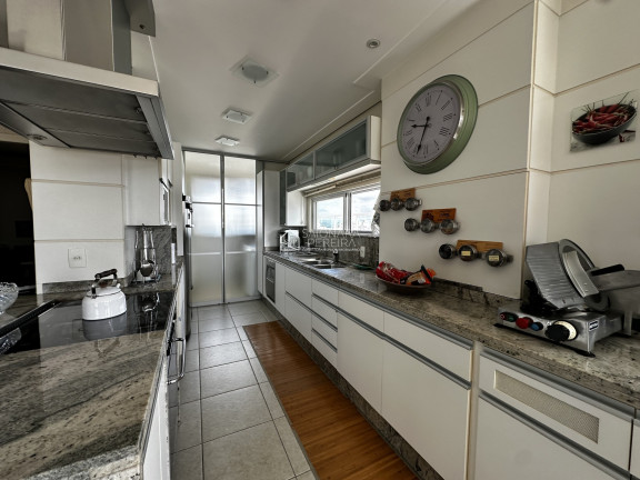 Imagem Cobertura com 4 Quartos à Venda, 287 m² em Balneraio - Florianópolis Imagem Cobertura com 4 Quartos à Venda, 287 m² em Balneraio - Florianópolis