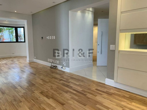 Apartamento com 3 Quartos para Alugar, 154 m² em Indianópolis - São Paulo