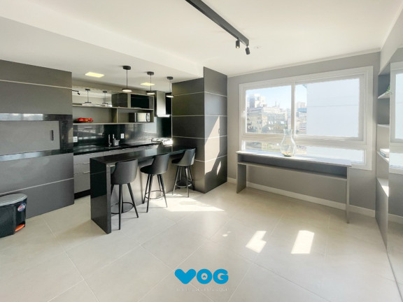 Imagem Imóvel com 1 Quarto à Venda, 30 m² em Centro Histórico - Porto Alegre Imagem Imóvel com 1 Quarto à Venda, 30 m² em Centro Histórico - Porto Alegre