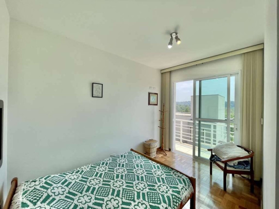Imagem Casa de Condomínio com 6 Quartos à Venda, em Golf Gardens - Carapicuíba Imagem Casa de Condomínio com 6 Quartos à Venda, em Golf Gardens - Carapicuíba