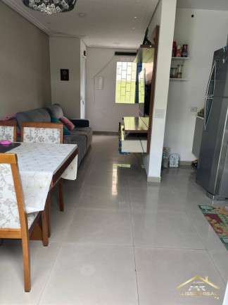 Imagem Casa de Condomínio com 2 Quartos à Venda, 65 m² em Quitaúna - Osasco