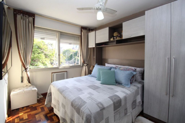 Imagem Imóvel com 2 Quartos à Venda, 64 m² em Passo Da Areia - Porto Alegre Imagem Imóvel com 2 Quartos à Venda, 64 m² em Passo Da Areia - Porto Alegre