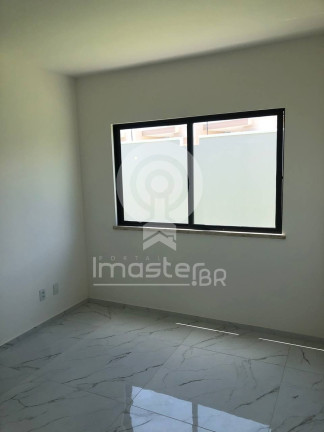 Imagem Casa com 3 Quartos à Venda, 110 m² em Centro - Eusébio