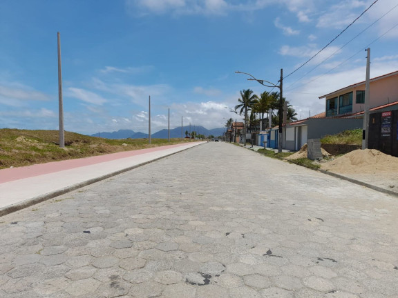 Terreno à Venda, 330 m² em Estância Balneária Belmira Novaes - Peruíbe