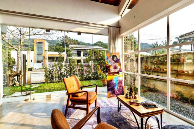 Imagem Casa com 3 Quartos à Venda, 184 m² em Bombas - Bombinhas