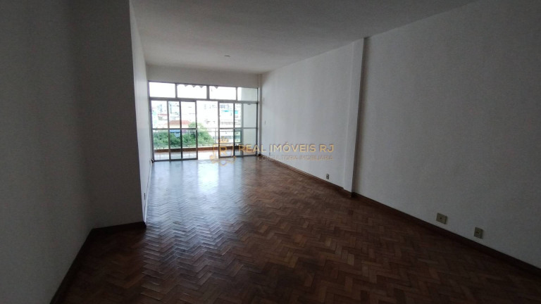 Imagem Apartamento com 4 Quartos à Venda, 160 m² em Tijuca - Rio De Janeiro Imagem Apartamento com 4 Quartos à Venda, 160 m² em Tijuca - Rio De Janeiro