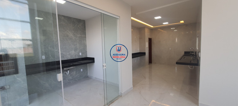 Casa com 3 Quartos para Alugar ou Temporada, 127 m² em Cajupiranga - Parnamirim