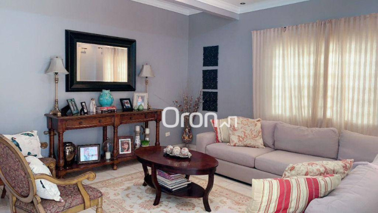Casa com 3 Quartos à Venda, 266 m² em Recreio Dos Funcionários Públicos - Goiânia
