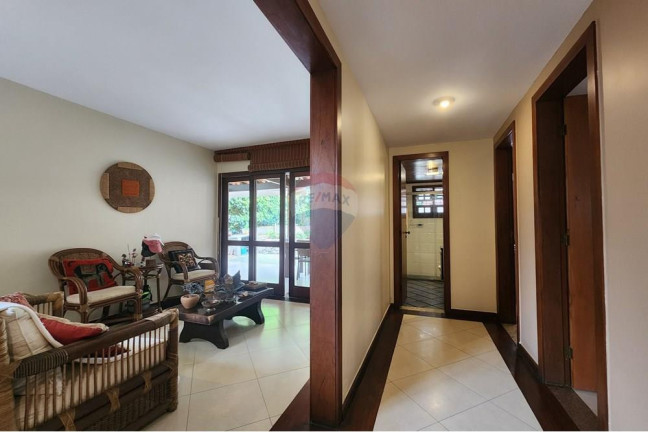 Imagem Casa de Condomínio com 3 Quartos à Venda, 324 m² em Itaipu - Niterói Imagem Casa de Condomínio com 3 Quartos à Venda, 324 m² em Itaipu - Niterói
