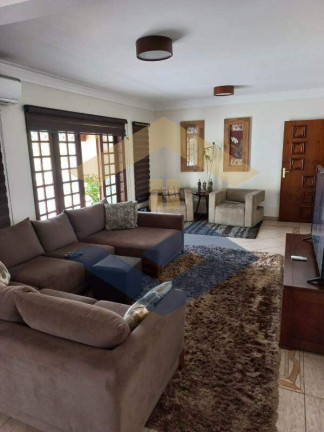 Imagem Casa com 3 Quartos à Venda, 336 m² em Vila Galvão - Jundiaí