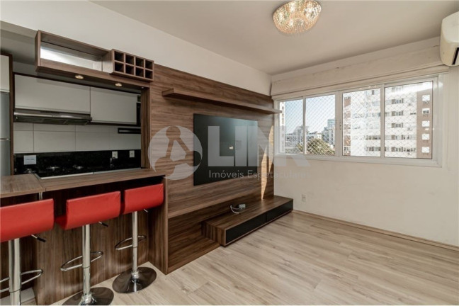 Apartamento com 2 Quartos à Venda, 58 m² em Passo Da Areia - Porto Alegre