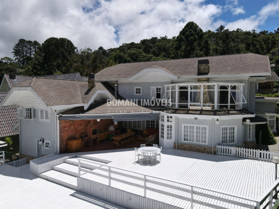 Imagem Casa com 6 Quartos à Venda, 700 m² em Região Do Alto Do Capivari - Campos Do Jordão