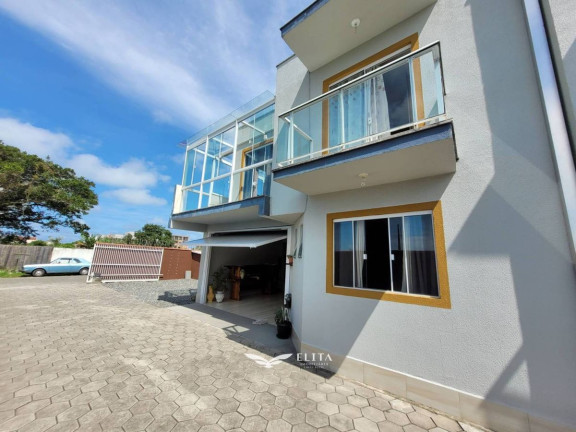 Sobrado com 3 Quartos à Venda, 85 m² em Centro - Barra Velha