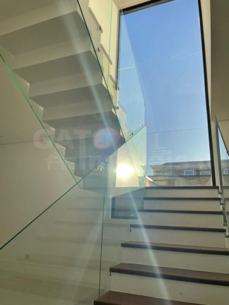 Imagem Casa com 4 Quartos à Venda, 370 m² em Alphaville - Santana De Parnaíba Imagem Casa com 4 Quartos à Venda, 370 m² em Alphaville - Santana De Parnaíba