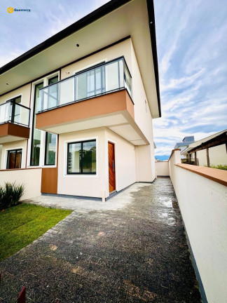 Imagem Sobrado com 2 Quartos à Venda,  em Bela Vista - Palhoça