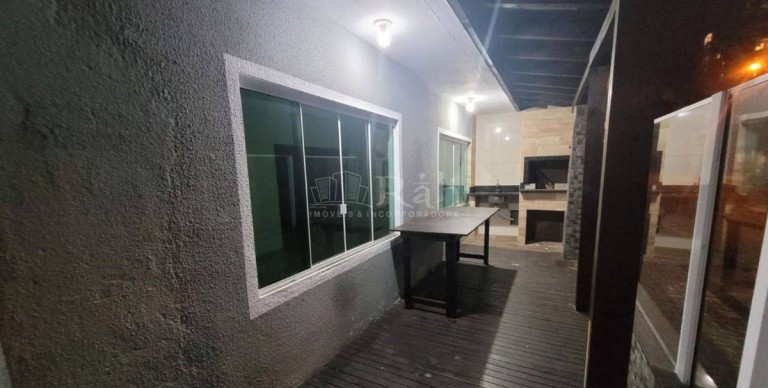 Imagem Sobrado com 6 Quartos à Venda, 150 m² em São Francisco De Assis - Camboriú Imagem Sobrado com 6 Quartos à Venda, 150 m² em São Francisco De Assis - Camboriú