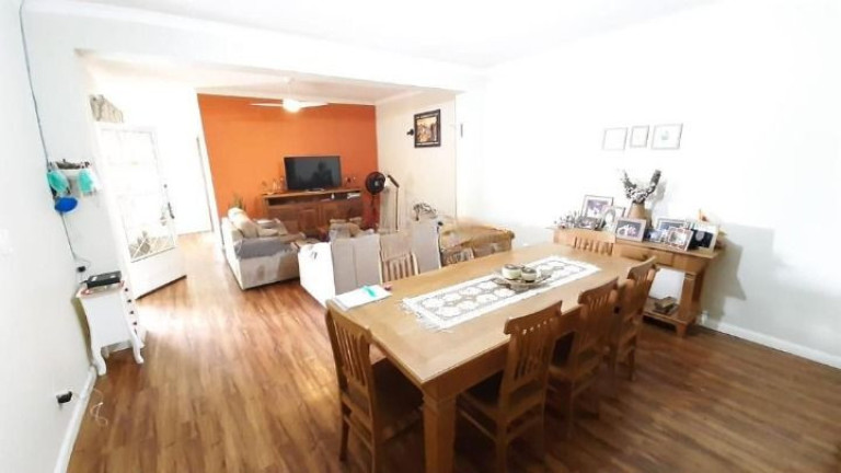 Imagem Casa com 4 Quartos à Venda, 222 m² em Jardim Santa Genebra - Campinas Imagem Casa com 4 Quartos à Venda, 222 m² em Jardim Santa Genebra - Campinas