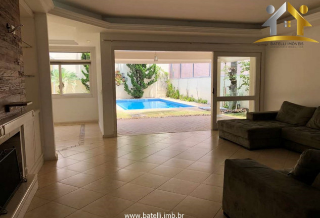Imagem Casa de Condomínio com 4 Quartos à Venda, 233 m² em Granja Viana - Cotia