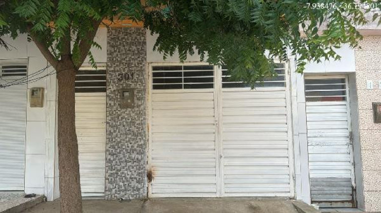 Casa com 2 Quartos à Venda, 76 m² em Centro - Santa Cruz Do Capibaribe