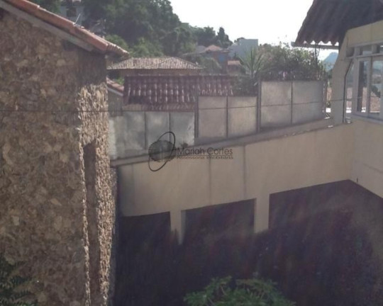 Imagem Casa com 5 Quartos à Venda, 300 m² em São Francisco - Niterói Imagem Casa com 5 Quartos à Venda, 300 m² em São Francisco - Niterói