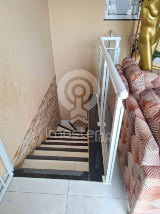 Imagem Casa com 5 Quartos à Venda,  em Acaracuzinho - Maracanaú
