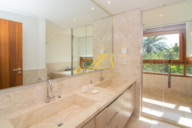 Imagem Imóvel com 5 Quartos à Venda, 639 m² em Praia Do Forte - Mata De São João Imagem Imóvel com 5 Quartos à Venda, 639 m² em Praia Do Forte - Mata De São João