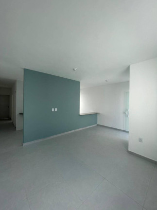 Imagem Casa com 2 Quartos à Venda, 126 m² em Feira De Santana