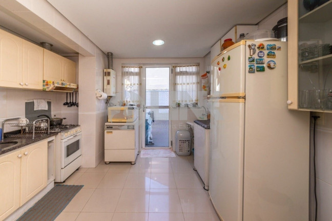 Imagem Apartamento com 3 Quartos à Venda, 170 m² em Jardim Itu - Porto Alegre Imagem Apartamento com 3 Quartos à Venda, 170 m² em Jardim Itu - Porto Alegre