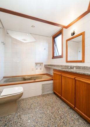 Imagem Imóvel com 3 Quartos à Venda, 172 m² em Petrópolis - Porto Alegre
