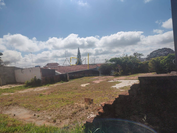 Imagem Terreno à Venda, 1.000 m² em Botucatu