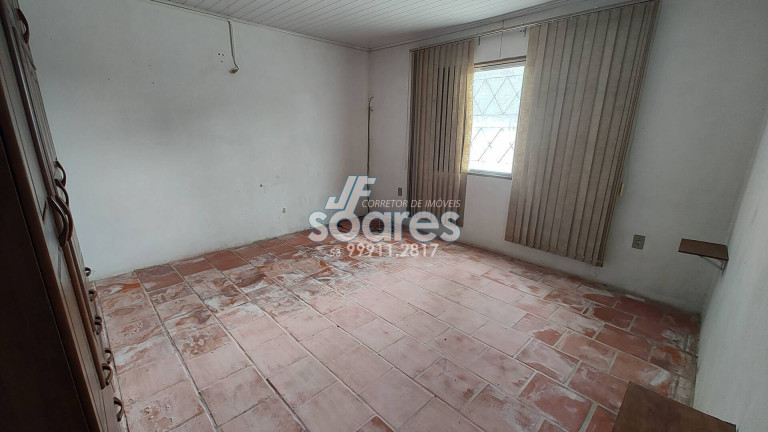 Imagem Casa com 4 Quartos à Venda, 144 m² em Laranjal - Pelotas