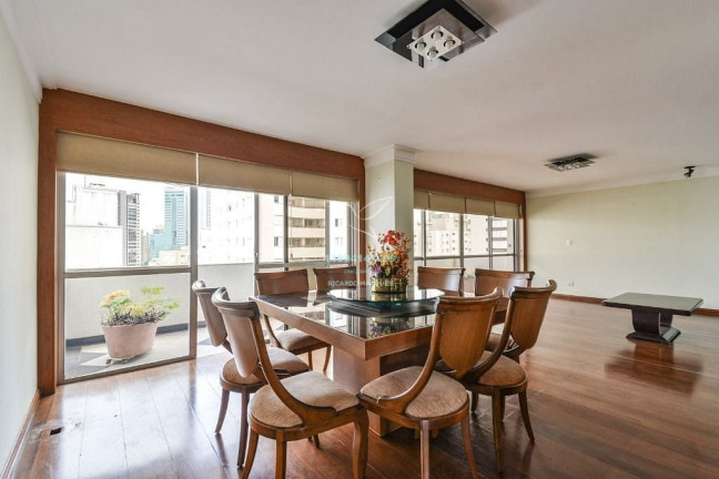Imagem Apartamento com 3 Quartos à Venda, 241 m² em Aclimação - São Paulo Imagem Apartamento com 3 Quartos à Venda, 241 m² em Aclimação - São Paulo