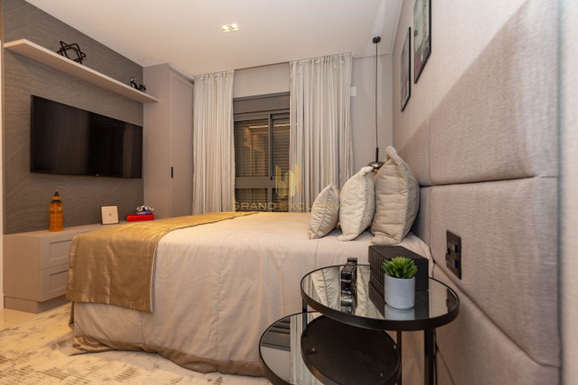 Imagem Apartamento com 4 Quartos à Venda, 182 m² em Centro - Balneário Camboriú Imagem Apartamento com 4 Quartos à Venda, 182 m² em Centro - Balneário Camboriú