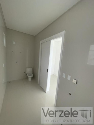Imagem Apartamento com 7 Quartos à Venda, 410 m² em Centro - Balneário Camboriú Imagem Apartamento com 7 Quartos à Venda, 410 m² em Centro - Balneário Camboriú