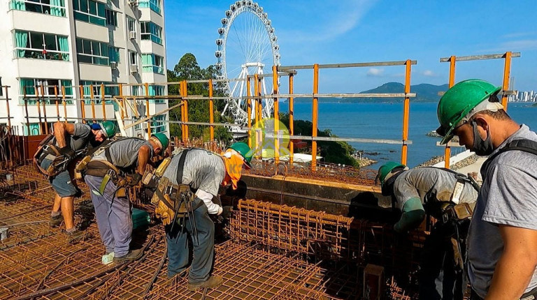 Imagem Apartamento com 4 Quartos à Venda, 211 m² em Pioneiros - Balneário Camboriú Imagem Apartamento com 4 Quartos à Venda, 211 m² em Pioneiros - Balneário Camboriú