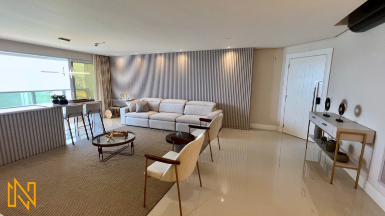 Foto do imóvel Apartamento com 3 Quartos à Venda, 182 m² em Pioneiros - Balneário Camboriú